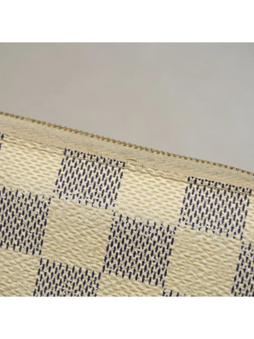 Louis Vuitton Coin Purse Damier Azur Zippy White